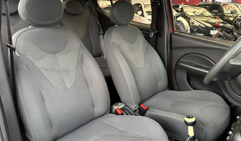 
								CAOA CHERY QQ 1.0 MPFI ACT 12V FLEX 4P MANUAL full									