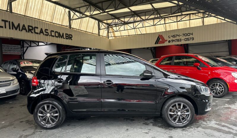 
								VOLKSWAGEN FOX 1.6 MSI COMFORTLINE 8V FLEX 4P MANUAL full									