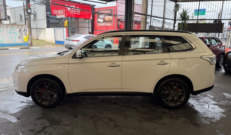 
								MITSUBISHI OUTLANDER 3.0 GT 4X4 V6 24V GASOLINA 4P AUTOMÁTICO full									