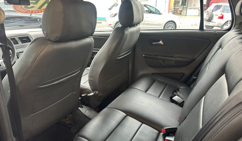 
								VOLKSWAGEN FOX 1.6 MSI COMFORTLINE 8V FLEX 4P MANUAL full									