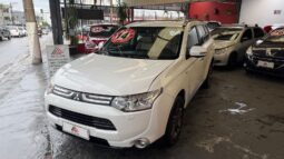 
										MITSUBISHI OUTLANDER 3.0 GT 4X4 V6 24V GASOLINA 4P AUTOMÁTICO full									