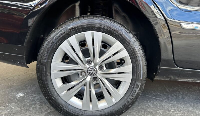 
								VOLKSWAGEN VOYAGE 1.6 MSI TOTALFLEX 4P MANUAL full									