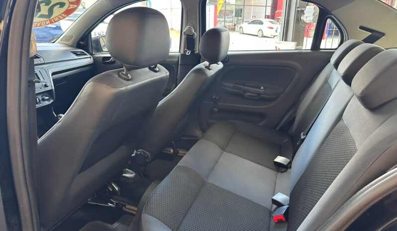 
								VOLKSWAGEN VOYAGE 1.6 MSI TOTALFLEX 4P MANUAL full									